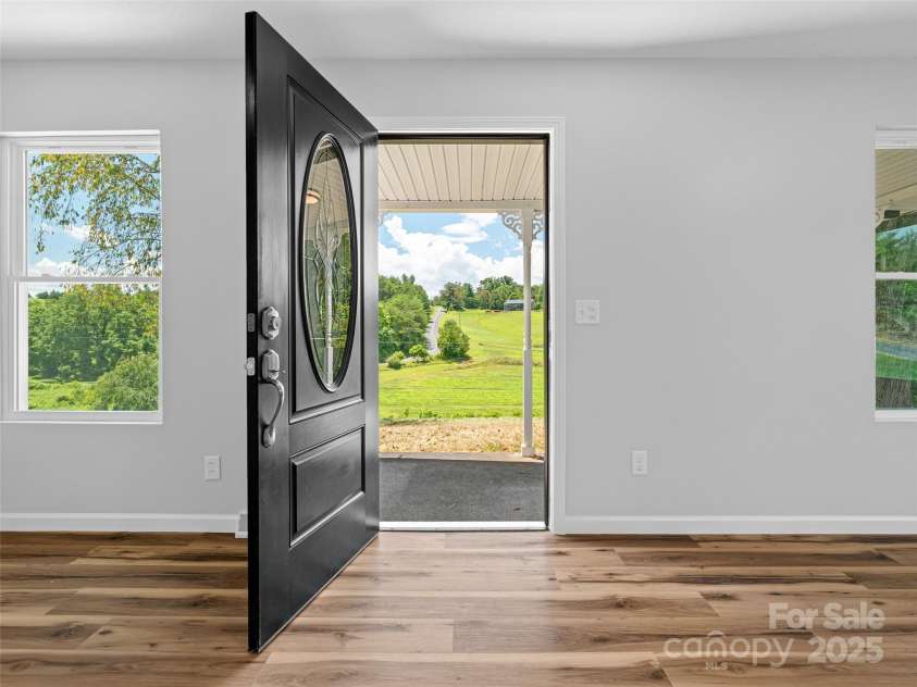 124 Palmer Ford Road, Weaverville, NC 28787.  MLS# CAR4283637, YatesRealty ID 32182. 