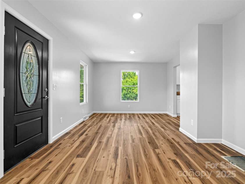 124 Palmer Ford Road, Weaverville, NC 28787.  MLS# CAR4283637, YatesRealty ID 32182. 