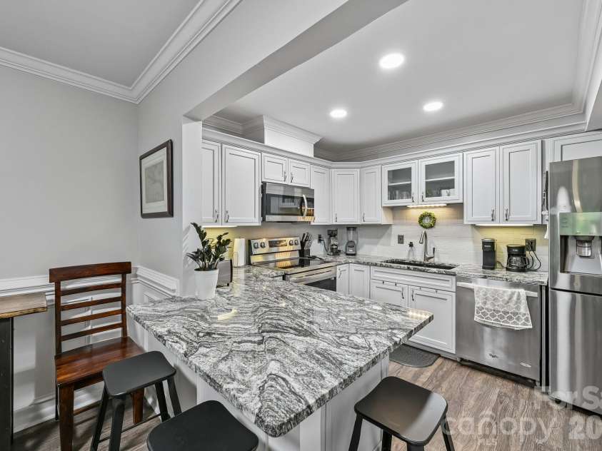 125 Pine Grove Circle, Clover, SC 29710.  MLS# CAR4393950, YatesRealty ID 32183. 
