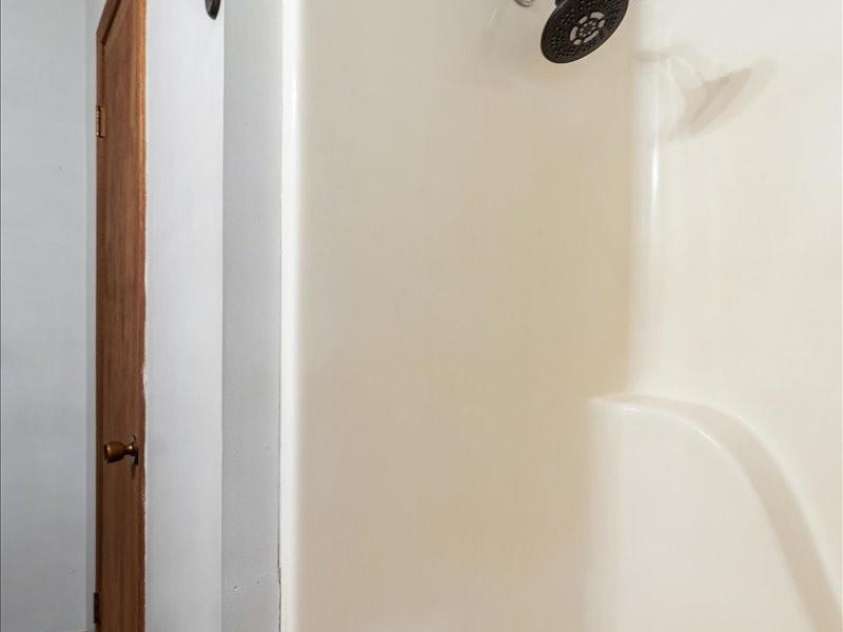 215 Byrd Mountain Estates Road, Burnsville, NC 28714.  MLS# CAR4288272, YatesRealty ID 32183. 