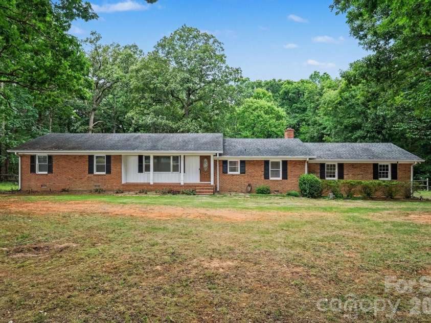 11980 Flowes Store Road, Midland, NC 28107.  MLS# CAR4388190, YatesRealty ID 32184. 