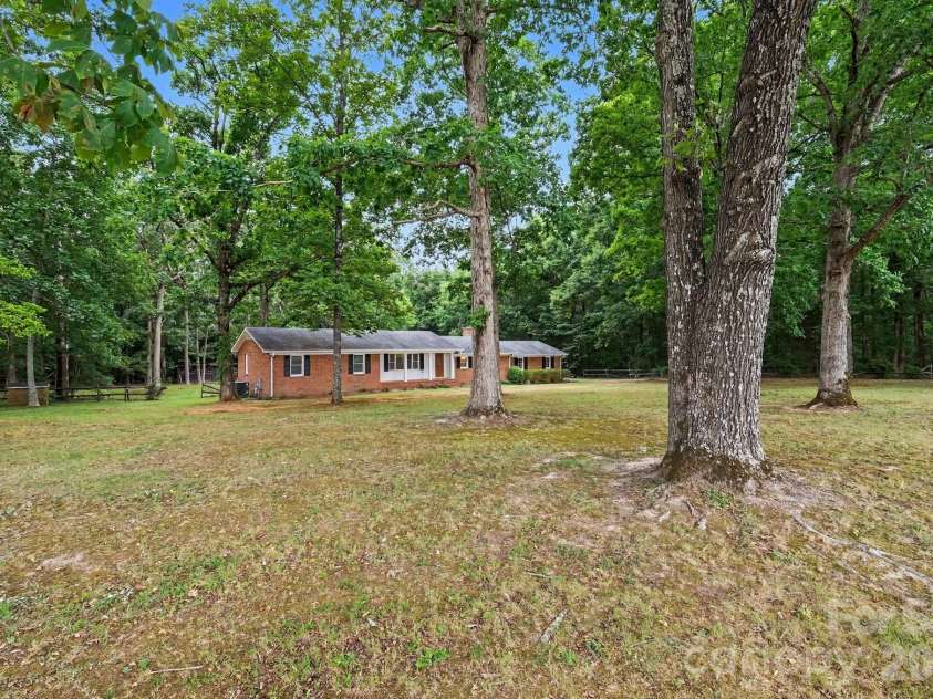 11980 Flowes Store Road, Midland, NC 28107.  MLS# CAR4388190, YatesRealty ID 32184. 