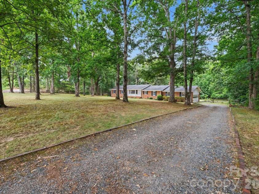 11980 Flowes Store Road, Midland, NC 28107.  MLS# CAR4388190, YatesRealty ID 32184. 