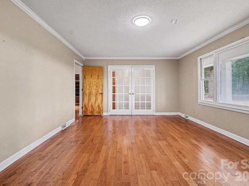 11980 Flowes Store Road, Midland, NC 28107.  MLS# CAR4388190, YatesRealty ID 32184. 