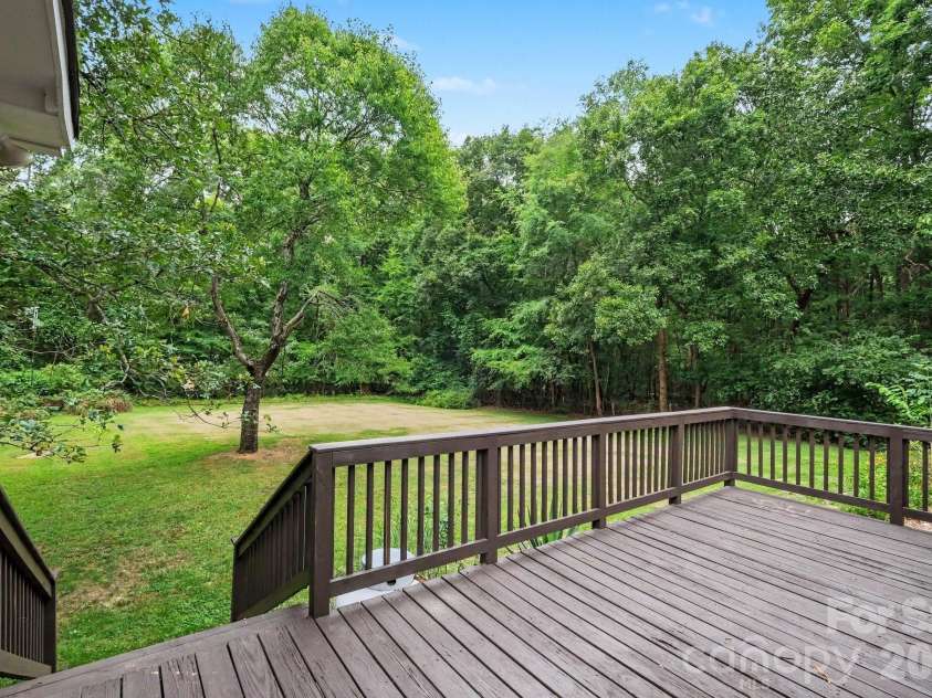 11980 Flowes Store Road, Midland, NC 28107.  MLS# CAR4388190, YatesRealty ID 32184. 