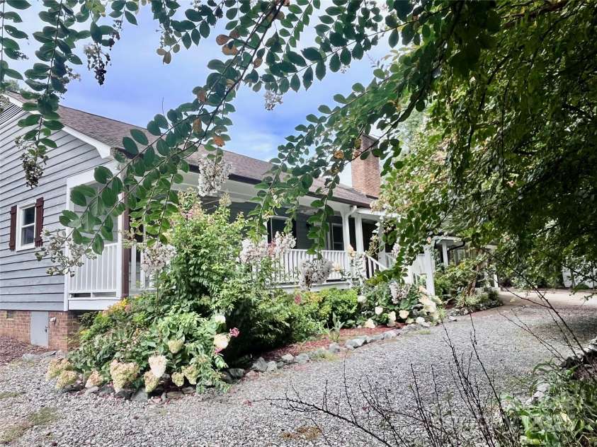 3713 Solen Drive, Harrisburg, NC 28075.  MLS# CAR4288785, YatesRealty ID 32184. Front of Home