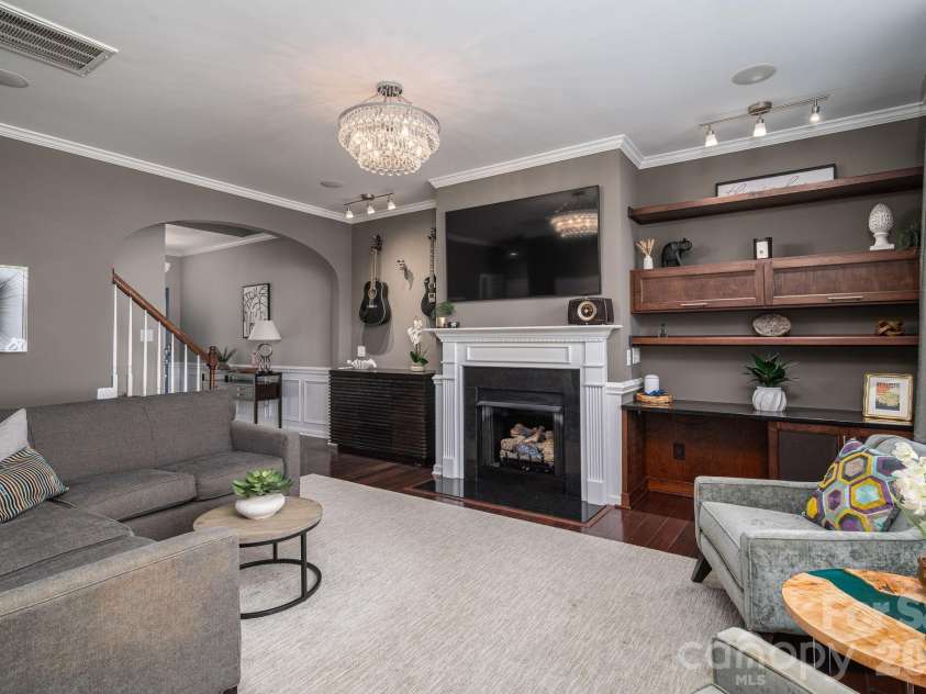 233 Park View Drive, Belmont, NC 28012.  MLS# CAR4394977, YatesRealty ID 32185. 