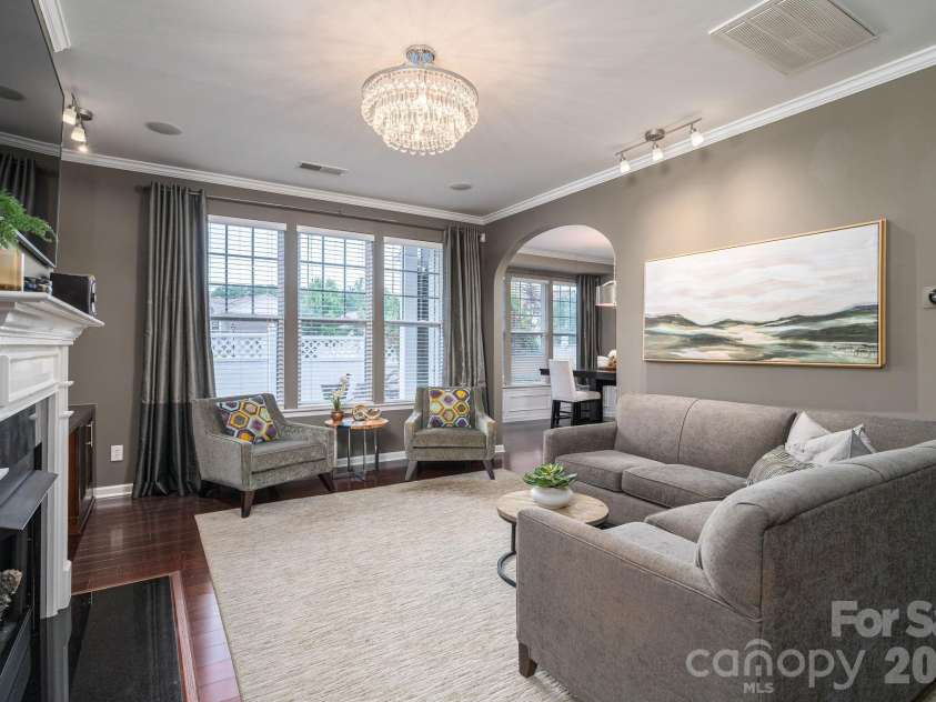 233 Park View Drive, Belmont, NC 28012.  MLS# CAR4394977, YatesRealty ID 32185. 