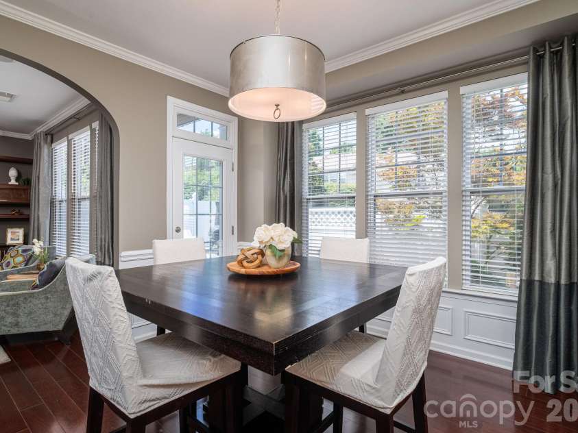 233 Park View Drive, Belmont, NC 28012.  MLS# CAR4394977, YatesRealty ID 32185. 