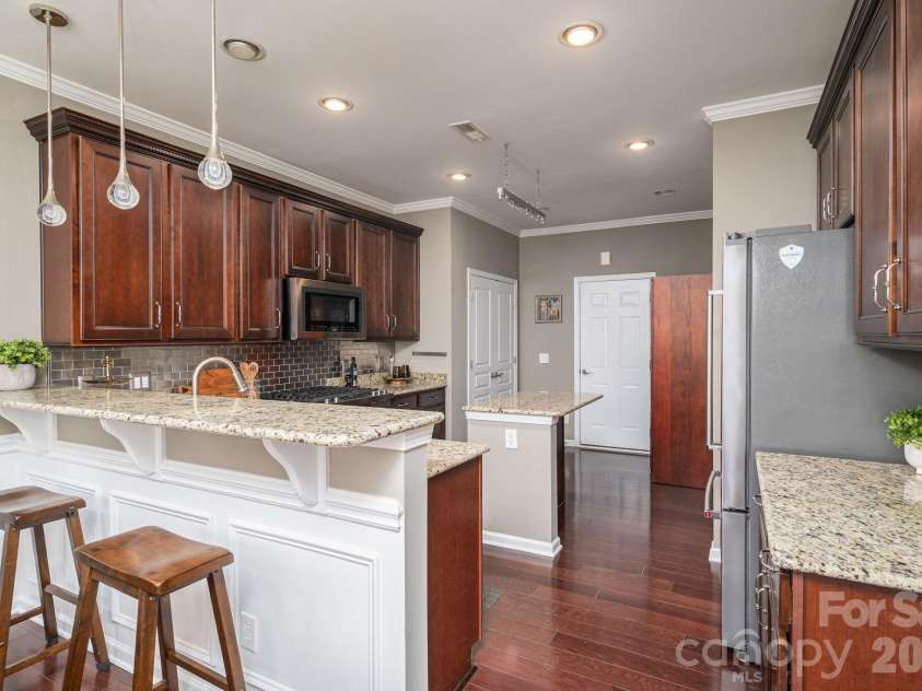 233 Park View Drive, Belmont, NC 28012.  MLS# CAR4394977, YatesRealty ID 32185. 