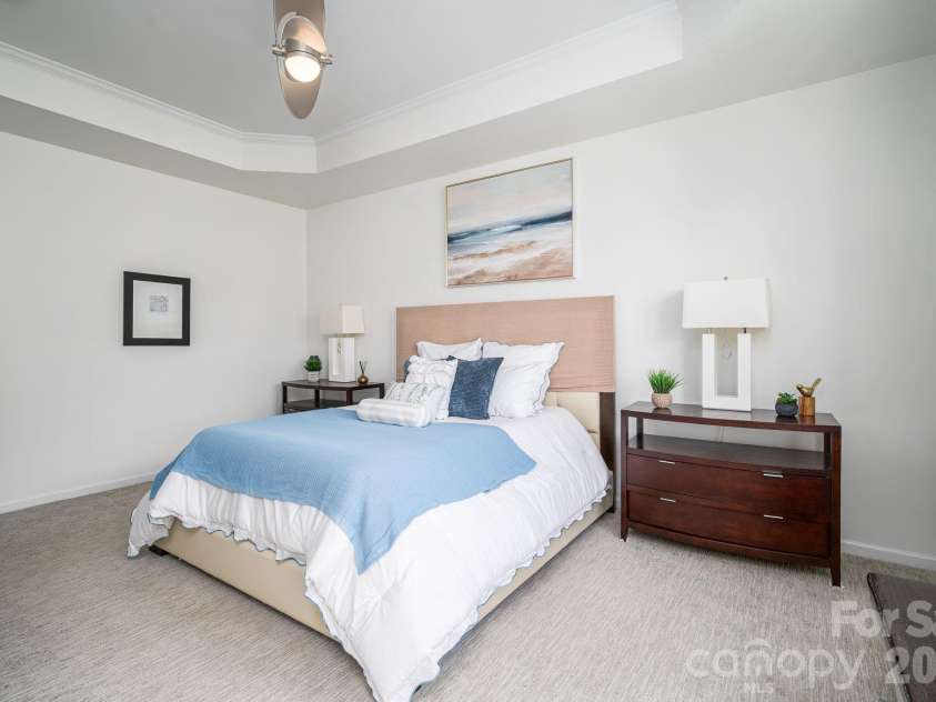 233 Park View Drive, Belmont, NC 28012.  MLS# CAR4394977, YatesRealty ID 32185. 