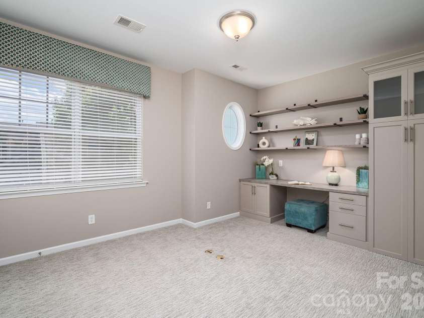 233 Park View Drive, Belmont, NC 28012.  MLS# CAR4394977, YatesRealty ID 32185. 