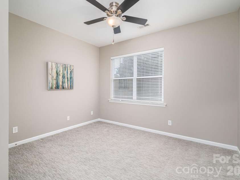 233 Park View Drive, Belmont, NC 28012.  MLS# CAR4394977, YatesRealty ID 32185. 