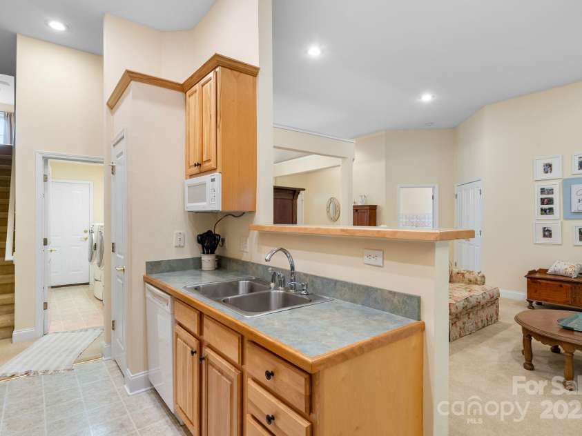 50 Grove End Road, Fletcher, NC 28732.  MLS# CAR4275031, YatesRealty ID 32185. 