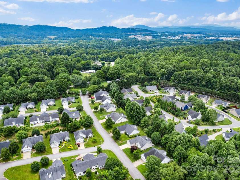 50 Grove End Road, Fletcher, NC 28732.  MLS# CAR4275031, YatesRealty ID 32185. 