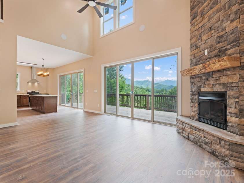 136 Rider Ridge, Whittier, NC 28789.  MLS# CAR4289117, YatesRealty ID 32188. 