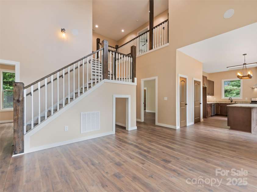 136 Rider Ridge, Whittier, NC 28789.  MLS# CAR4289117, YatesRealty ID 32188. 