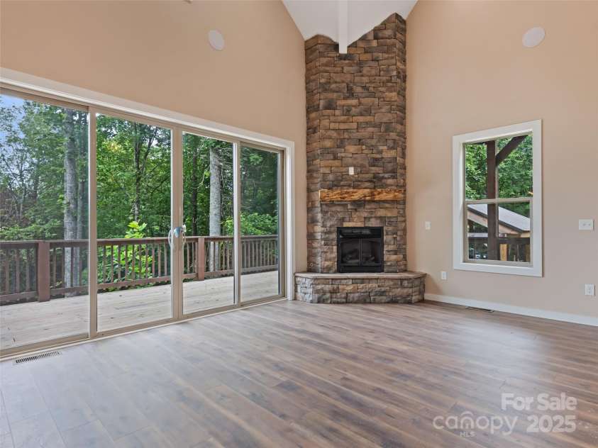 136 Rider Ridge, Whittier, NC 28789.  MLS# CAR4289117, YatesRealty ID 32188. 