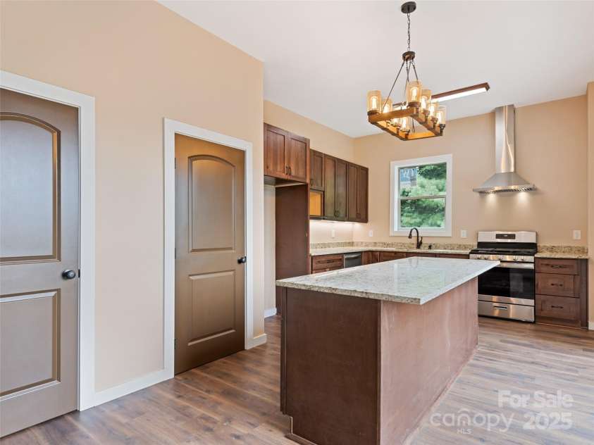 136 Rider Ridge, Whittier, NC 28789.  MLS# CAR4289117, YatesRealty ID 32188. 