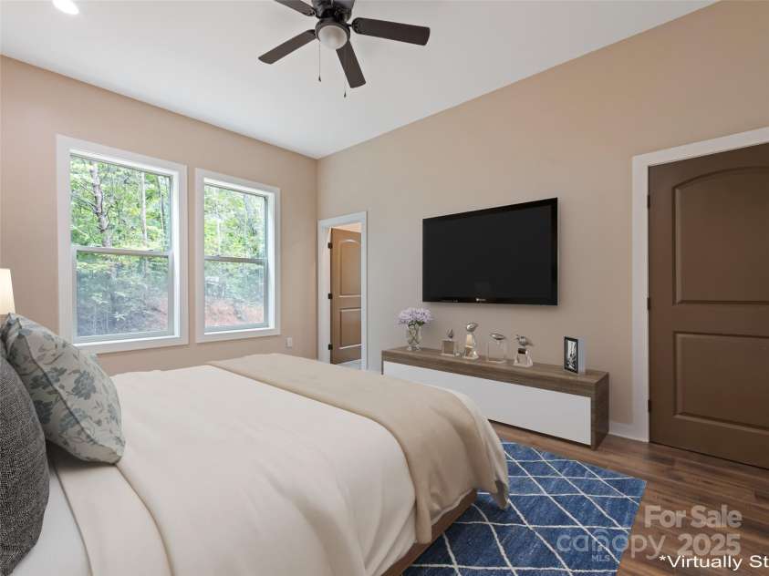 136 Rider Ridge, Whittier, NC 28789.  MLS# CAR4289117, YatesRealty ID 32188. 