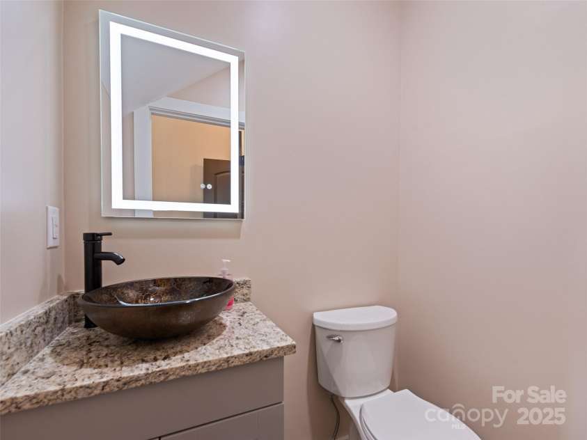 136 Rider Ridge, Whittier, NC 28789.  MLS# CAR4289117, YatesRealty ID 32188. 