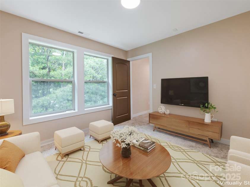 136 Rider Ridge, Whittier, NC 28789.  MLS# CAR4289117, YatesRealty ID 32188. 