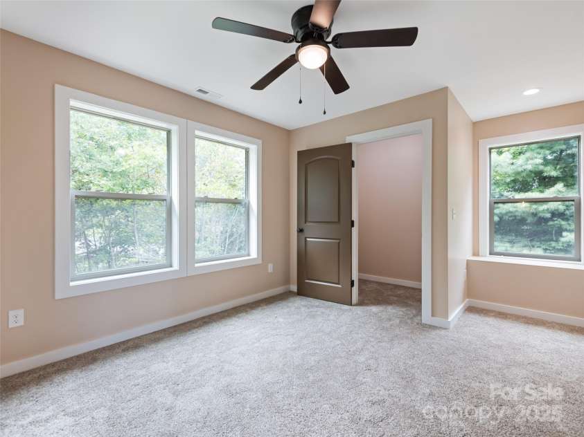 136 Rider Ridge, Whittier, NC 28789.  MLS# CAR4289117, YatesRealty ID 32188. 