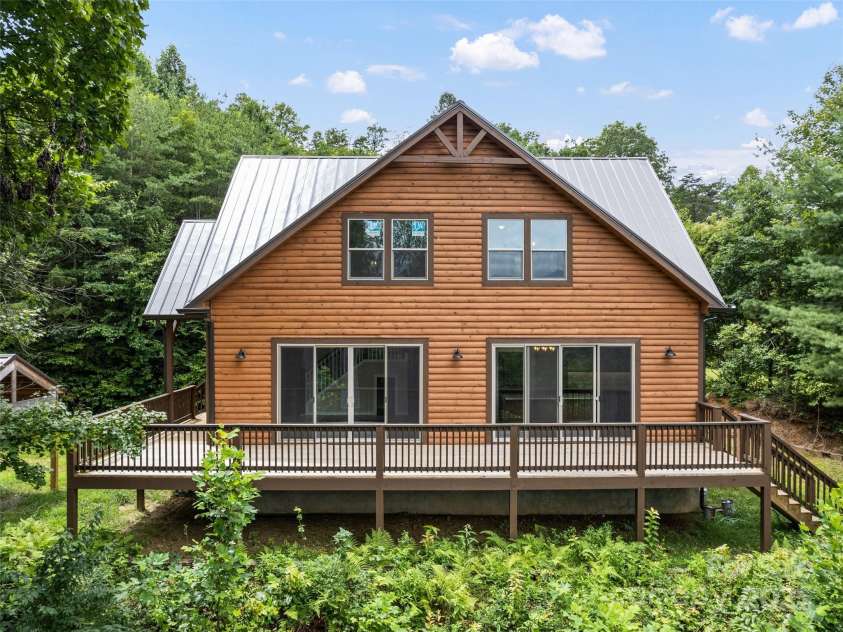 136 Rider Ridge, Whittier, NC 28789.  MLS# CAR4289117, YatesRealty ID 32188. 