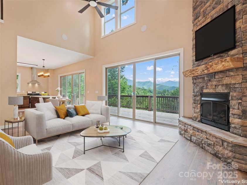 136 Rider Ridge, Whittier, NC 28789.  MLS# CAR4289117, YatesRealty ID 32188. 