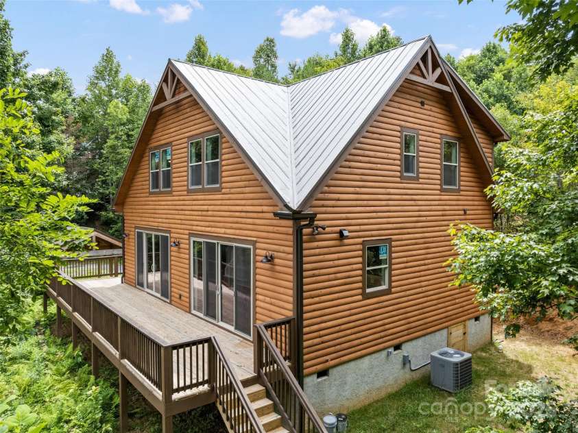 136 Rider Ridge, Whittier, NC 28789.  MLS# CAR4289117, YatesRealty ID 32188. 