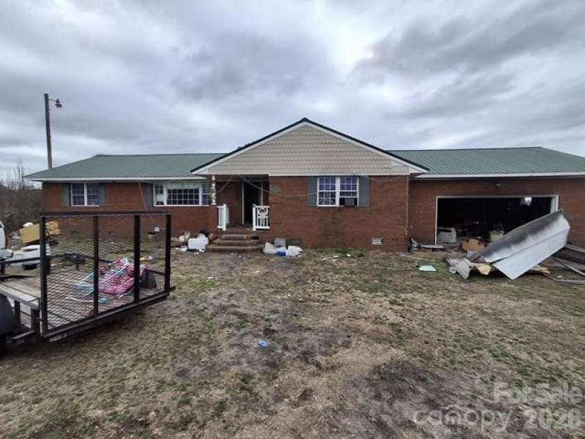 1764 Hanrahan Road, Ayden, NC 28513.  MLS# CAR4357002, YatesRealty ID 32188. 