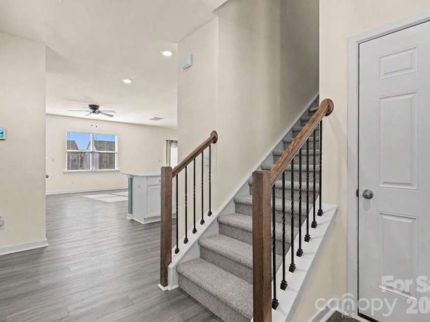 1414 5th Street Drive, Hickory, NC 28601.  MLS# CAR4395727, YatesRealty ID 32189. 