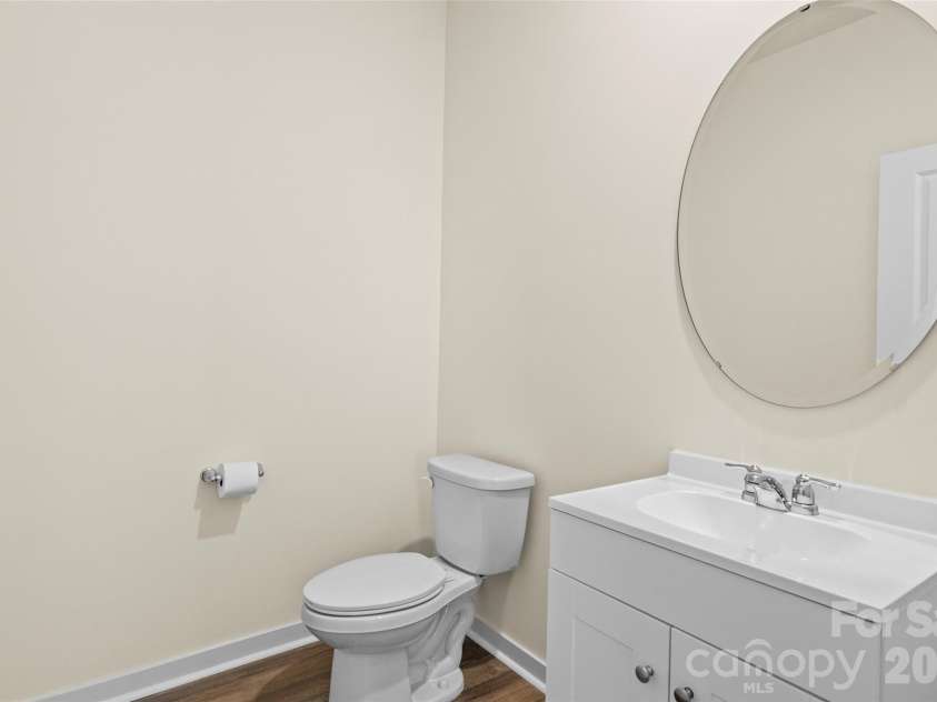 1414 5th Street Drive, Hickory, NC 28601.  MLS# CAR4395727, YatesRealty ID 32189. 