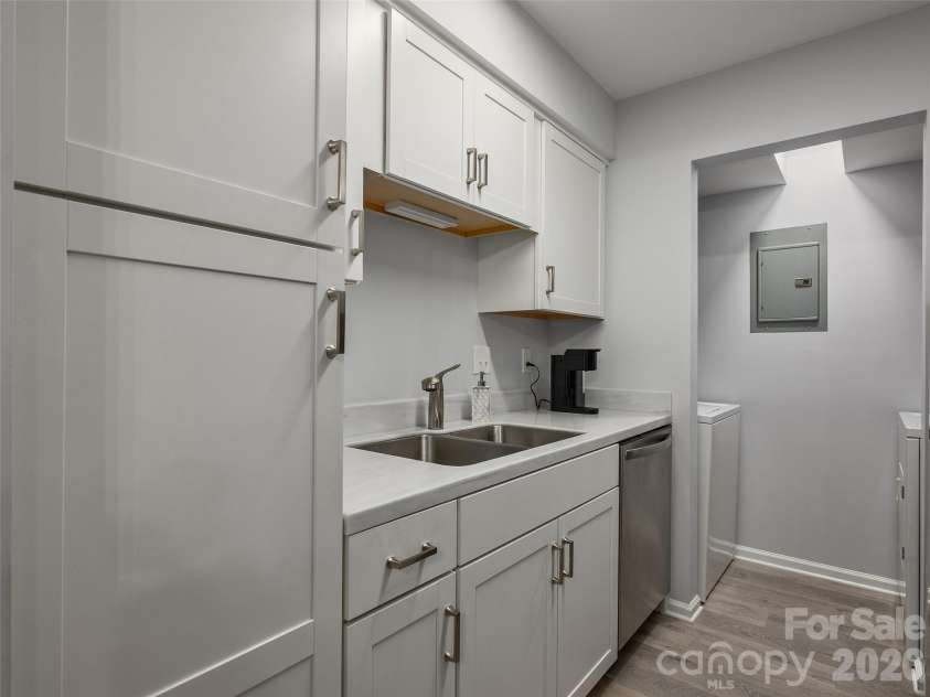 110 Heywood Road, Arden, NC 28704.  MLS# CAR4421989, YatesRealty ID 3219. 