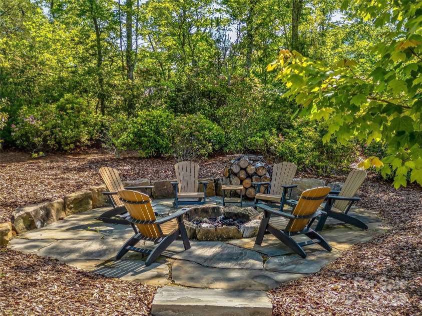 1905 White Tree Trail, Arden, NC 28704.  MLS# CAR4230669, YatesRealty ID 3219. 