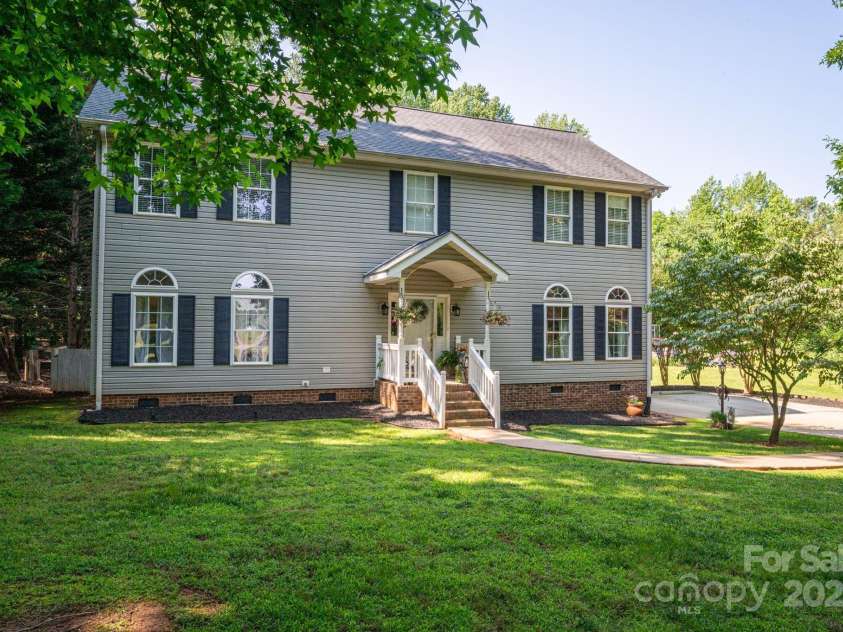 1575 Lewis Farm Road, Kings Mountain, NC 28086.  MLS# CAR4332481, YatesRealty ID 32191. 