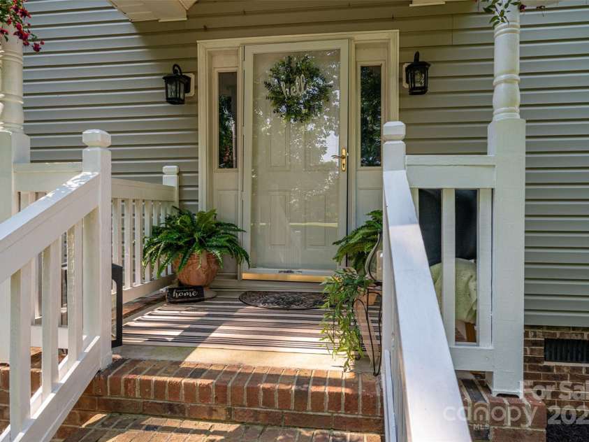 1575 Lewis Farm Road, Kings Mountain, NC 28086.  MLS# CAR4332481, YatesRealty ID 32191. 