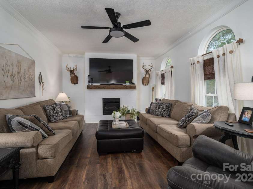 1575 Lewis Farm Road, Kings Mountain, NC 28086.  MLS# CAR4332481, YatesRealty ID 32191. 