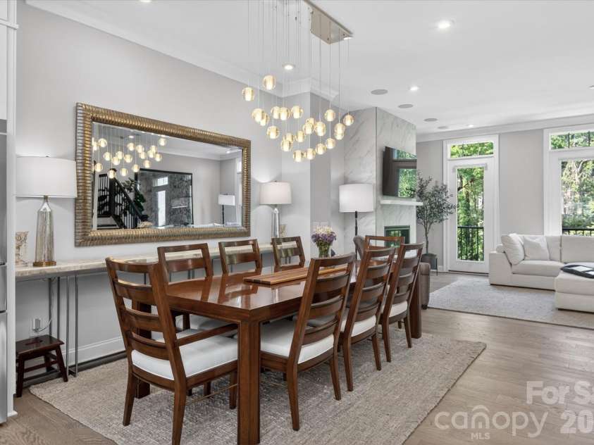 2547 Deacon Avenue, Charlotte, NC 28204.  MLS# CAR4372984, YatesRealty ID 32192. 