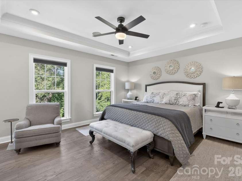 2547 Deacon Avenue, Charlotte, NC 28204.  MLS# CAR4372984, YatesRealty ID 32192. 