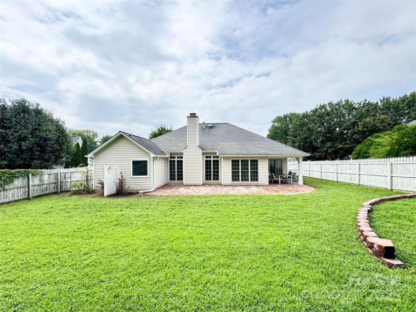 1254 Abbey Ridge Place, Concord, NC 28027.  MLS# CAR4290423, YatesRealty ID 32193. 