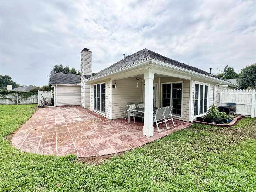 1254 Abbey Ridge Place, Concord, NC 28027.  MLS# CAR4290423, YatesRealty ID 32193. 