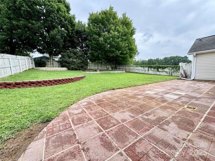 1254 Abbey Ridge Place, Concord, NC 28027.  MLS# CAR4290423, YatesRealty ID 32193. 