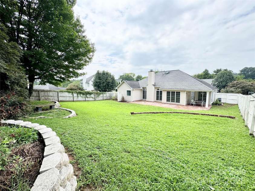 1254 Abbey Ridge Place, Concord, NC 28027.  MLS# CAR4290423, YatesRealty ID 32193. 