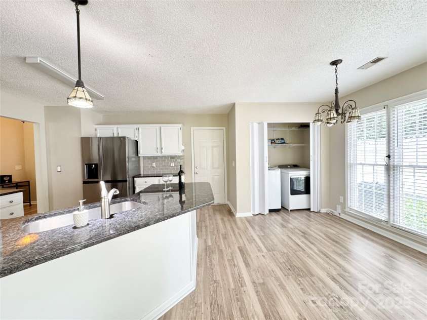 1254 Abbey Ridge Place, Concord, NC 28027.  MLS# CAR4290423, YatesRealty ID 32193. 