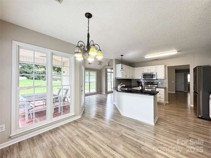 1254 Abbey Ridge Place, Concord, NC 28027.  MLS# CAR4290423, YatesRealty ID 32193. 