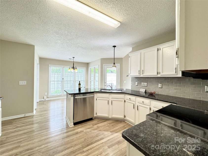 1254 Abbey Ridge Place, Concord, NC 28027.  MLS# CAR4290423, YatesRealty ID 32193. 