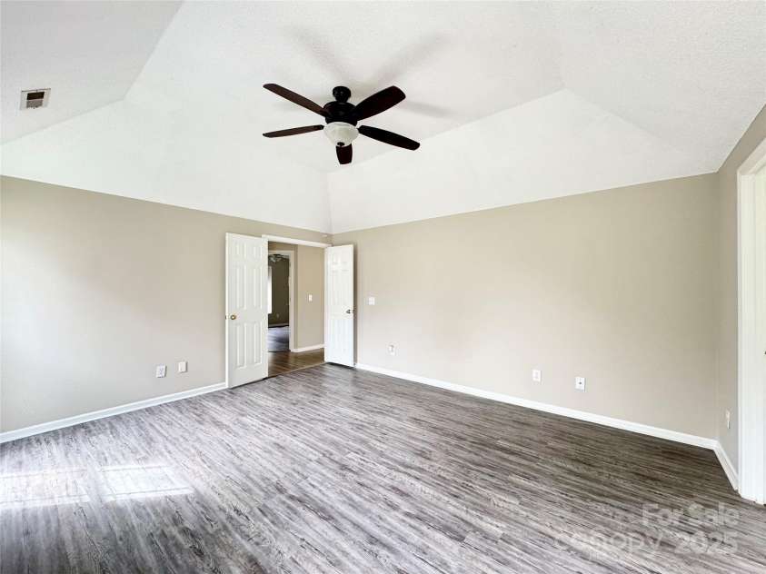 1254 Abbey Ridge Place, Concord, NC 28027.  MLS# CAR4290423, YatesRealty ID 32193. 