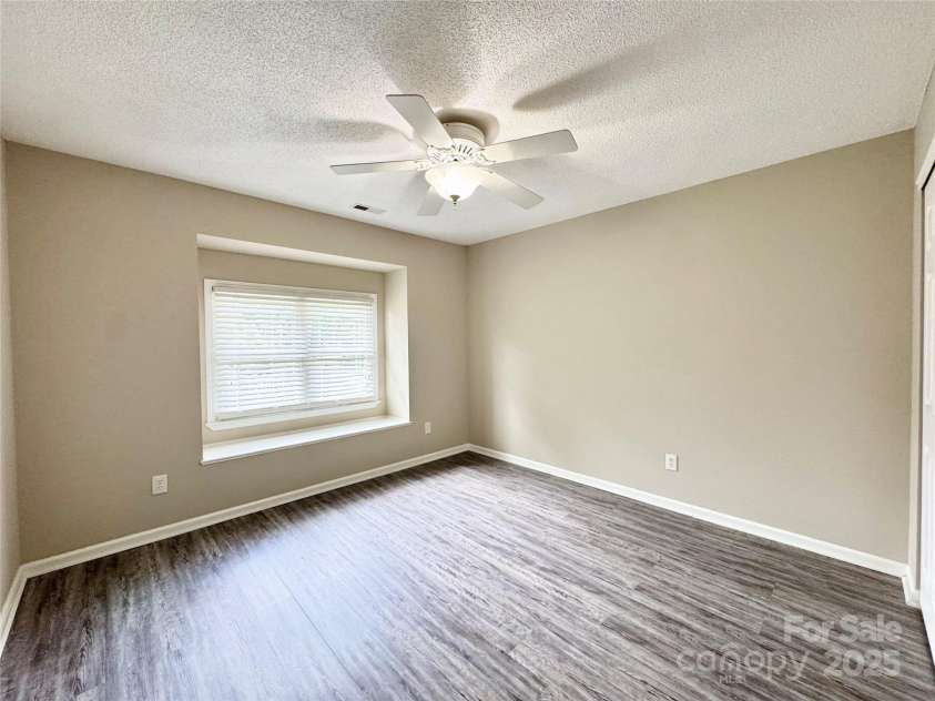 1254 Abbey Ridge Place, Concord, NC 28027.  MLS# CAR4290423, YatesRealty ID 32193. 