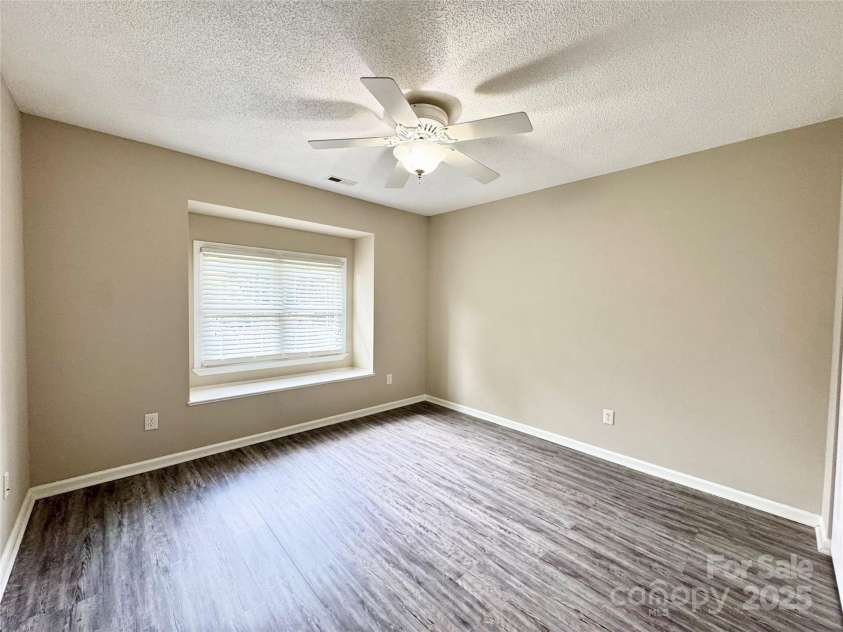 1254 Abbey Ridge Place, Concord, NC 28027.  MLS# CAR4290423, YatesRealty ID 32193. 